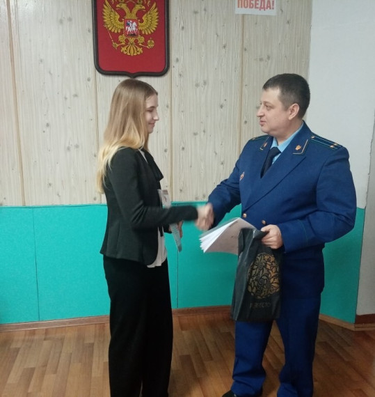 Награждение победителя конкурса «Вместе против коррупции!».